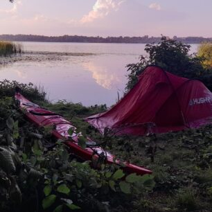 Spaní na Włocławské přehradě.