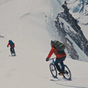 Magoři na kole. / F: Bontonfilm
