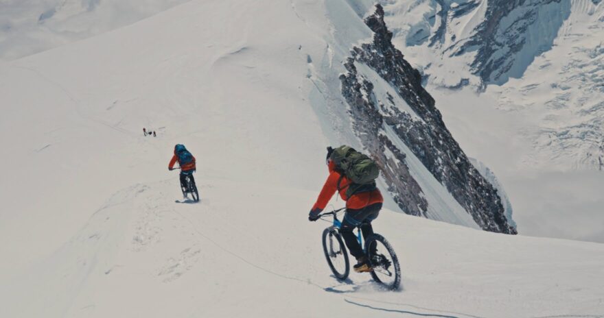 Magoři na kole. / F: Bontonfilm