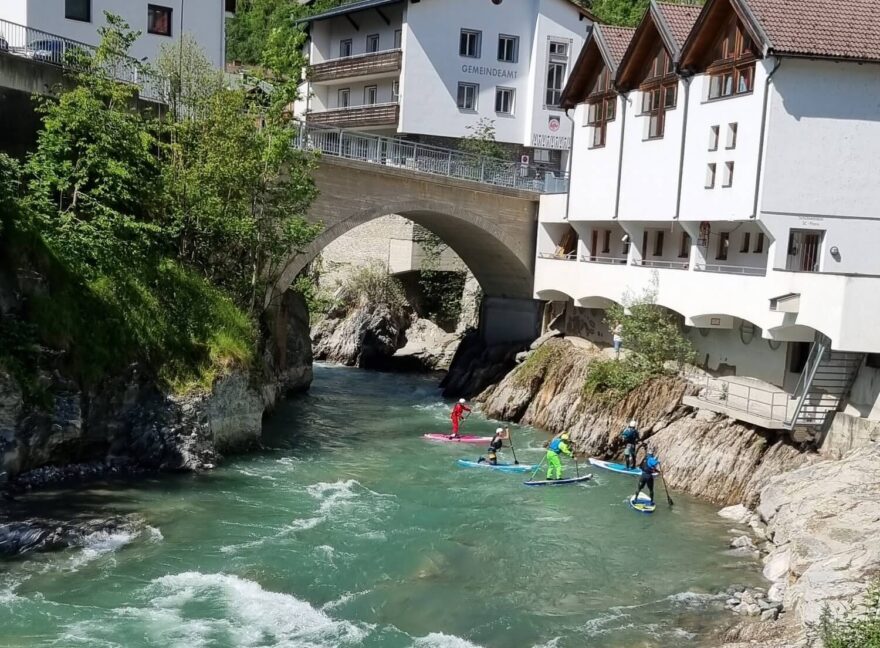 Náročná voda a krásná architektura.