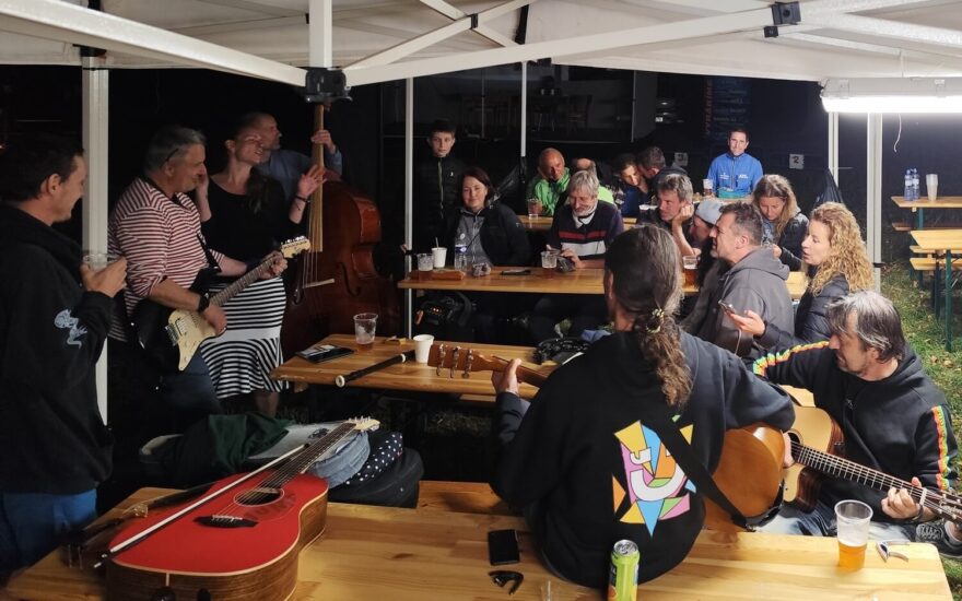 Výborný muzikantský večer si účastníci akce užili v pátek i sobotu. / F: KVT Pardubice