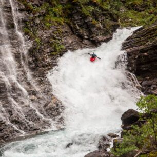 Slajd, který jsme pojmenovali Medvědí prd*l.