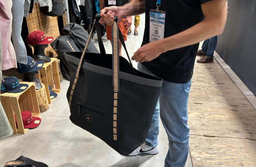 Převlékací taška z řady Hiko NOMAD.