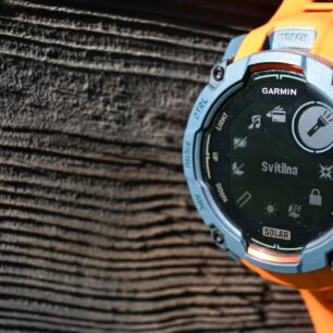 Nabídka základního menu po stisknutí tlačítka CTRL – GARMIN INSTINCT 3 SOLAR.