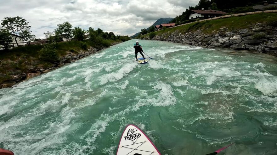 Jeden ze záhozů na spodním úseku.
