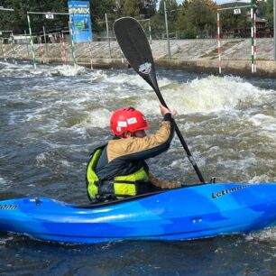 Na kanále v Troji jsem narazil na horní limity bundy. / F: Pepa Beneš