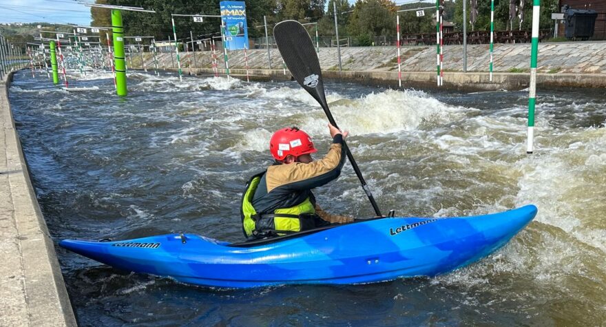 Na kanále v Troji jsem narazil na horní limity bundy. / F: Pepa Beneš