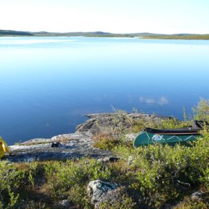 Poklidné počasí u jezera Big Lake.