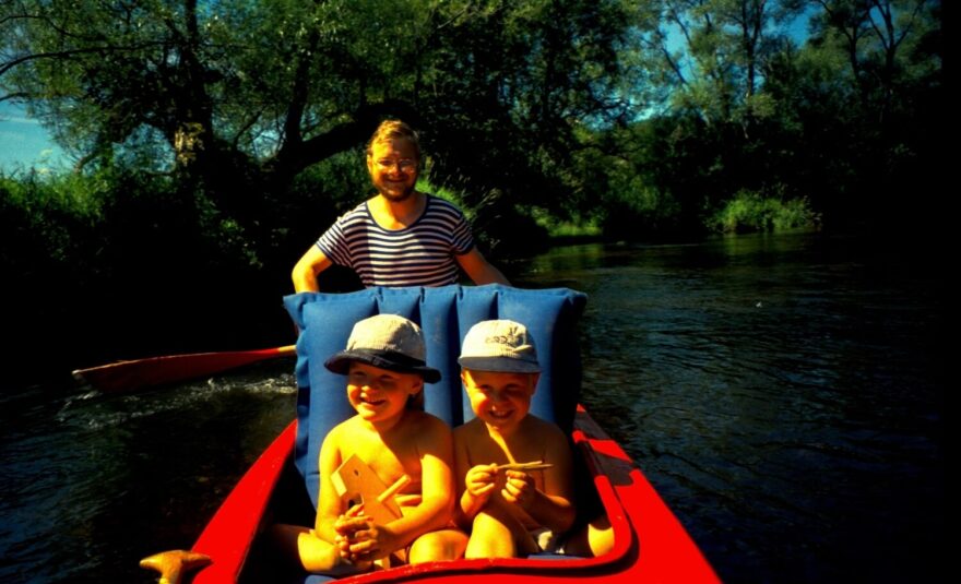 Vodácké začátky s tátou a bratrem.