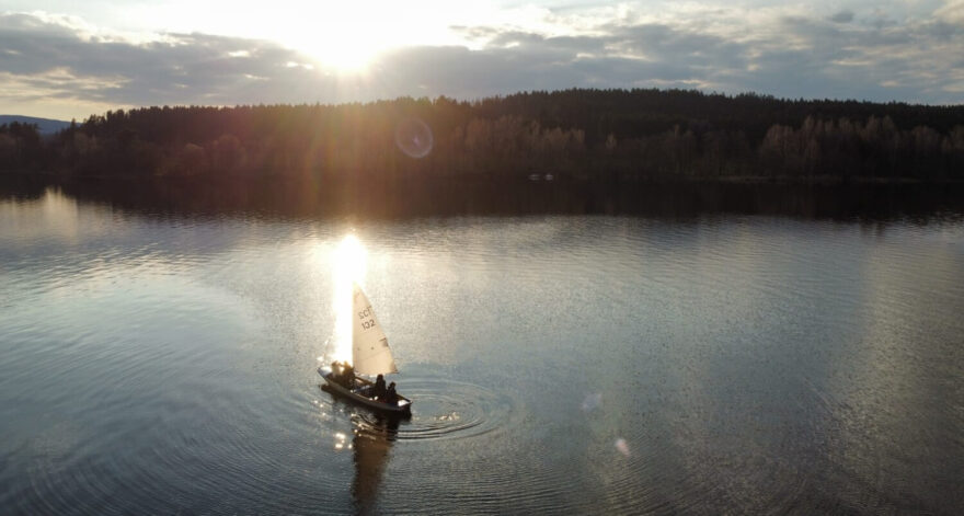 Na hladině Lipna jsme za celou dobu nepotkali skoro nikoho.