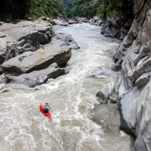 Hluboko v kaňonech řeky Chimoré.