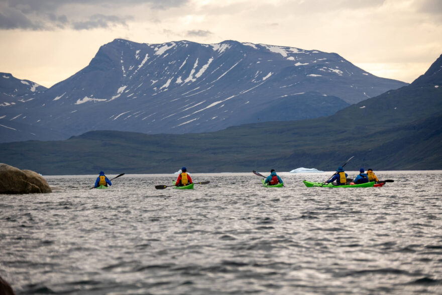 I v létě jsou některé vrcholy zasněžené.