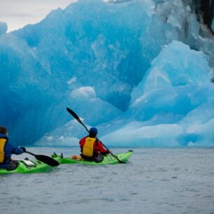 Ledové kry mají různou podobu i barvu.