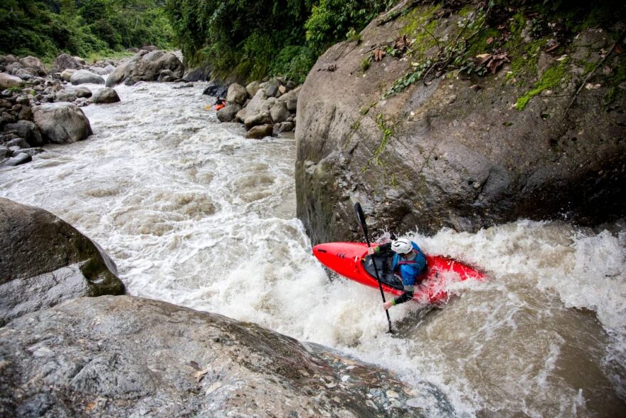 Marinus na nejčistším dropu řeky Campo Azul.