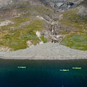 Menší vodopády jsou vhodné pro nabírání pitné vody.