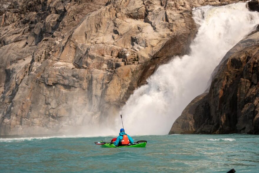 Okolo tohoto mohutného vodopádu jsme udělali několik koleček.
