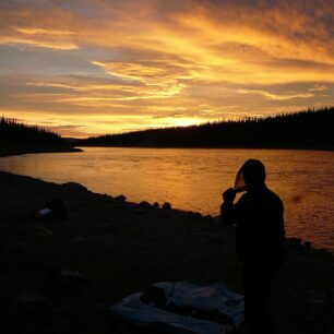 Noční romantika na řece Snare.