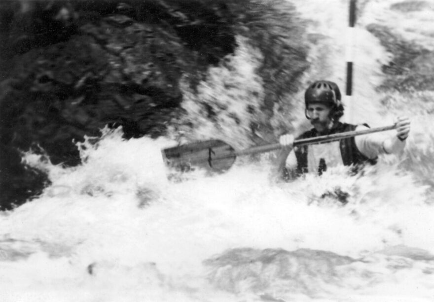 Průjezdnost Labské soutěsky byla umožněna až díky odstřelu v roce 1960.