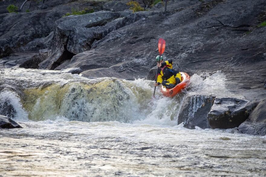 Některé úseky prověřily odolnost packraftů.