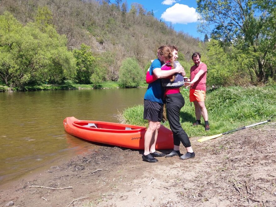 Emoce v cíli závodu.