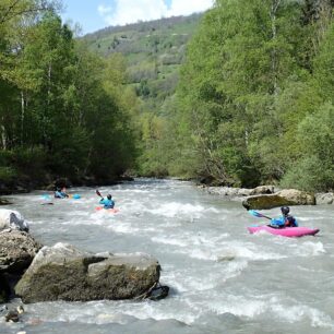 Isère pod slalomkou.