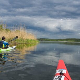 Vplouváme na jezero Charzykowskie. / F: Jan Hocek
