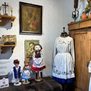 Z návštěvy expozice v obci Swornegacie věnované národu Kašubů. / F: Petr Snížek