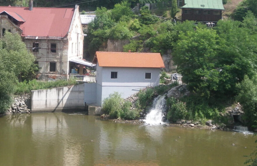Jeden z popisovaných jalových přepadů.