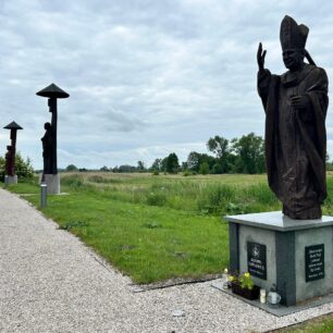 Cesta polských svatých a blahoslavených u vesnice Wiślica.