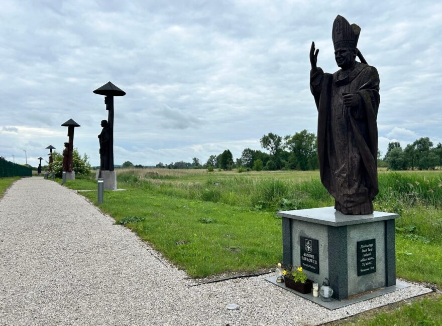 Cesta polských svatých a blahoslavených u vesnice Wiślica.