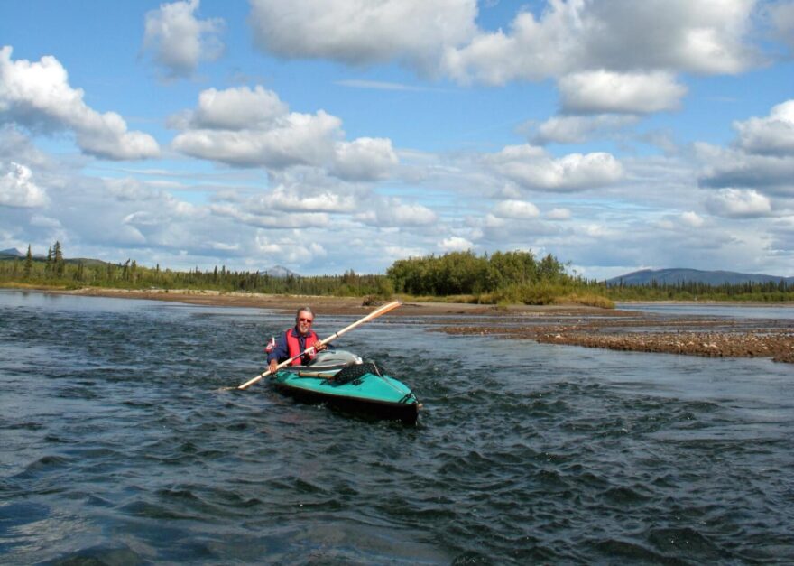 Se skládacím kajakem Klepper na Kobuk River na Aljašce.