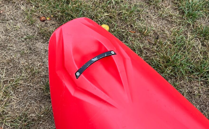 Madla jsou kovová, jak jsme u ZET Kayaks už léta zvyklí.