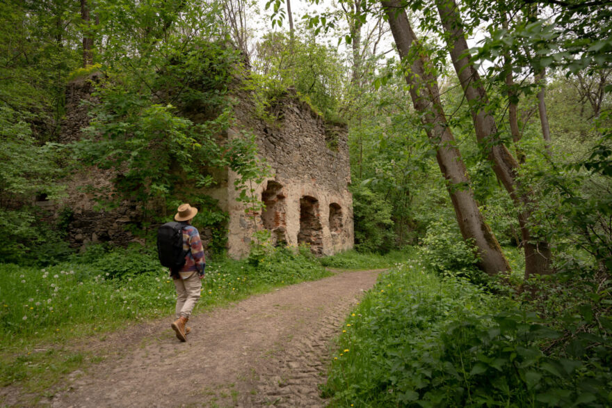 V údolí Vrchlice potkáme několik mlýnů. Některé stále stojí, z jiných už zbyly jen ruiny./ F: Dan Řežábek