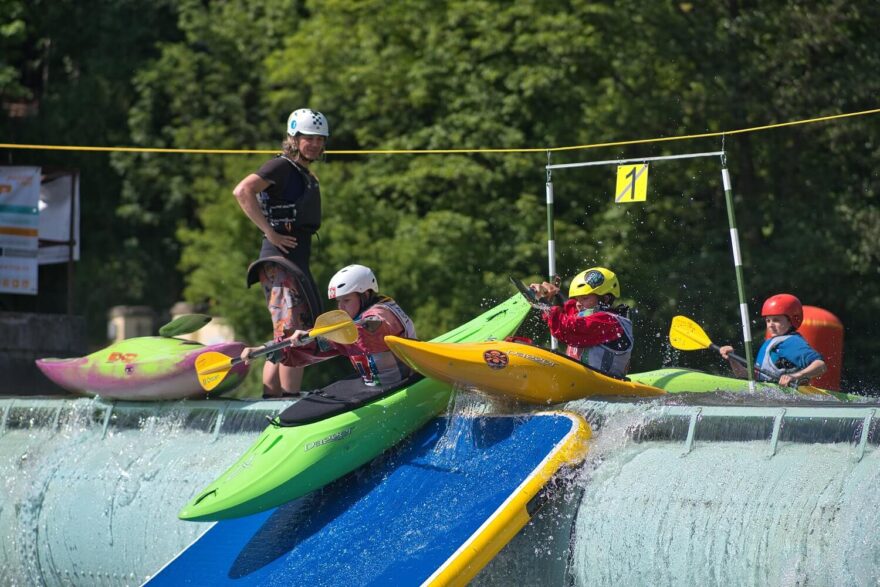Kayakcross na Bubnu v Chocni. / F: Milan Vincenc