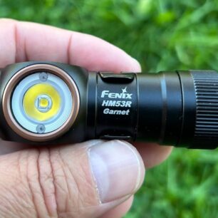 Čelní pohled na tělo Fenix HM53R Garnet.
