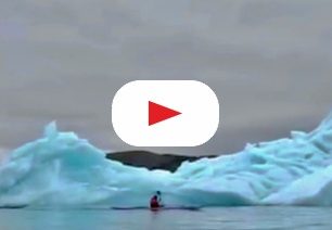 Na seakajaku v zemi ledu