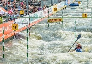 Při „svěťáku“ v Praze byla napsána další výrazná kapitola historie vodního slalomu