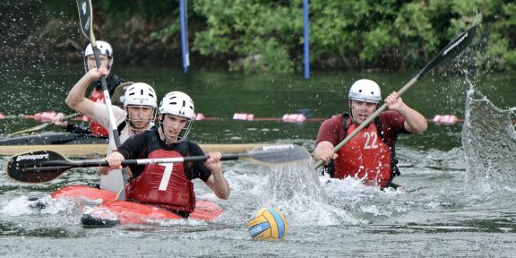 Úspěšný rok 2016 pro kanoepolo v Čechách &#8211; první ročník Českého poháru a exhibice na Hameráku