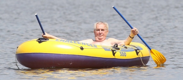 Znáte jinou zemi, kde mají prezidenta vodáka? 