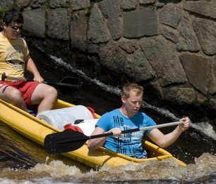 7 nezbytností pro letní vodácké výpravy