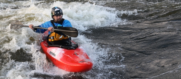 Porovnání kajaků Pyranha 9R L, Burn III L a Machno M – vybere si každý