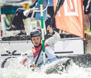 Zveme vás na vodácký večírek s Kajmanem a Vítkem Přindišem