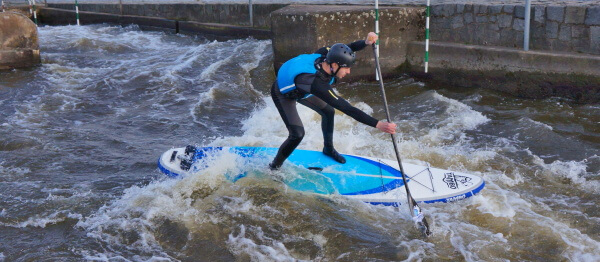 RECENZE: Exkluzivní SUP pádlo TAMBO Scalpel Carbon Custom Vario