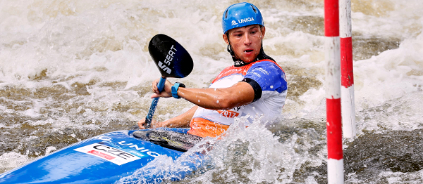 Světový pohár ve vodním slalomu vyvrcholil ve španělském Seu, kajakáři předvedli historický úspěch 