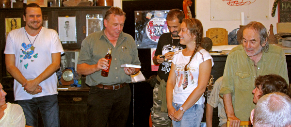 Kdo rozluští Případ pohřešovaného háčka?