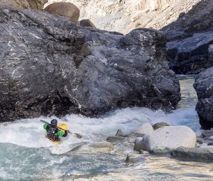 Jak se hučící kaňon ledovcové řeky Muksu v Tádžikistánu postaral o Kajmanovu bezesnou noc