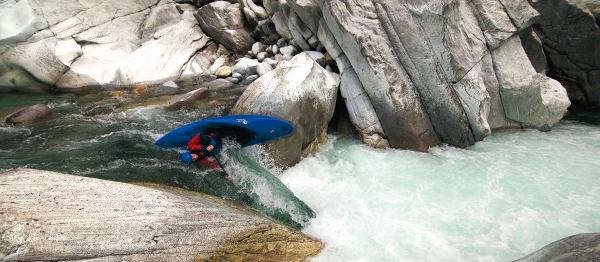 Kneel and feel aneb Chouťas radí, jak na klečení v lodi