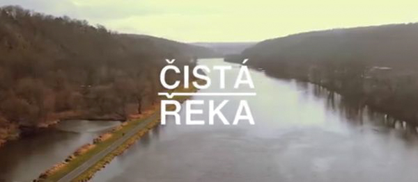 Studenti se v rámci projektu Čistá řeka snaží uzdravit Vltavu. Zapojit se může každý vodák!