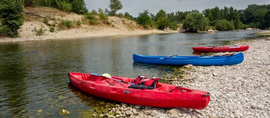 Co nezapomenout před výletem na vodu
