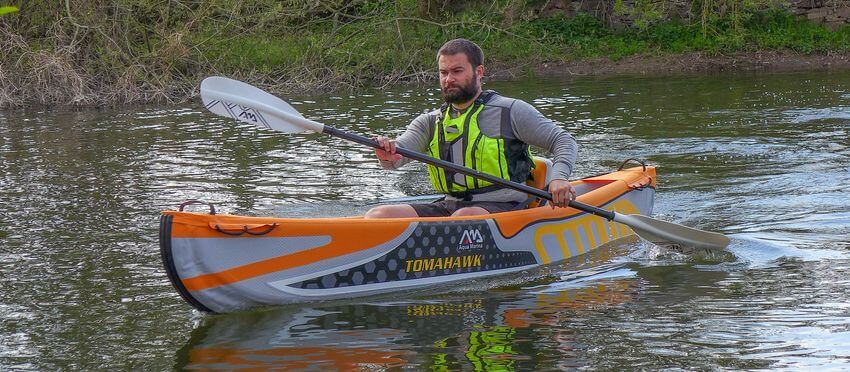 RECENZE: Nafukovací drop stitch kajak Aqua Marina Tomahawk